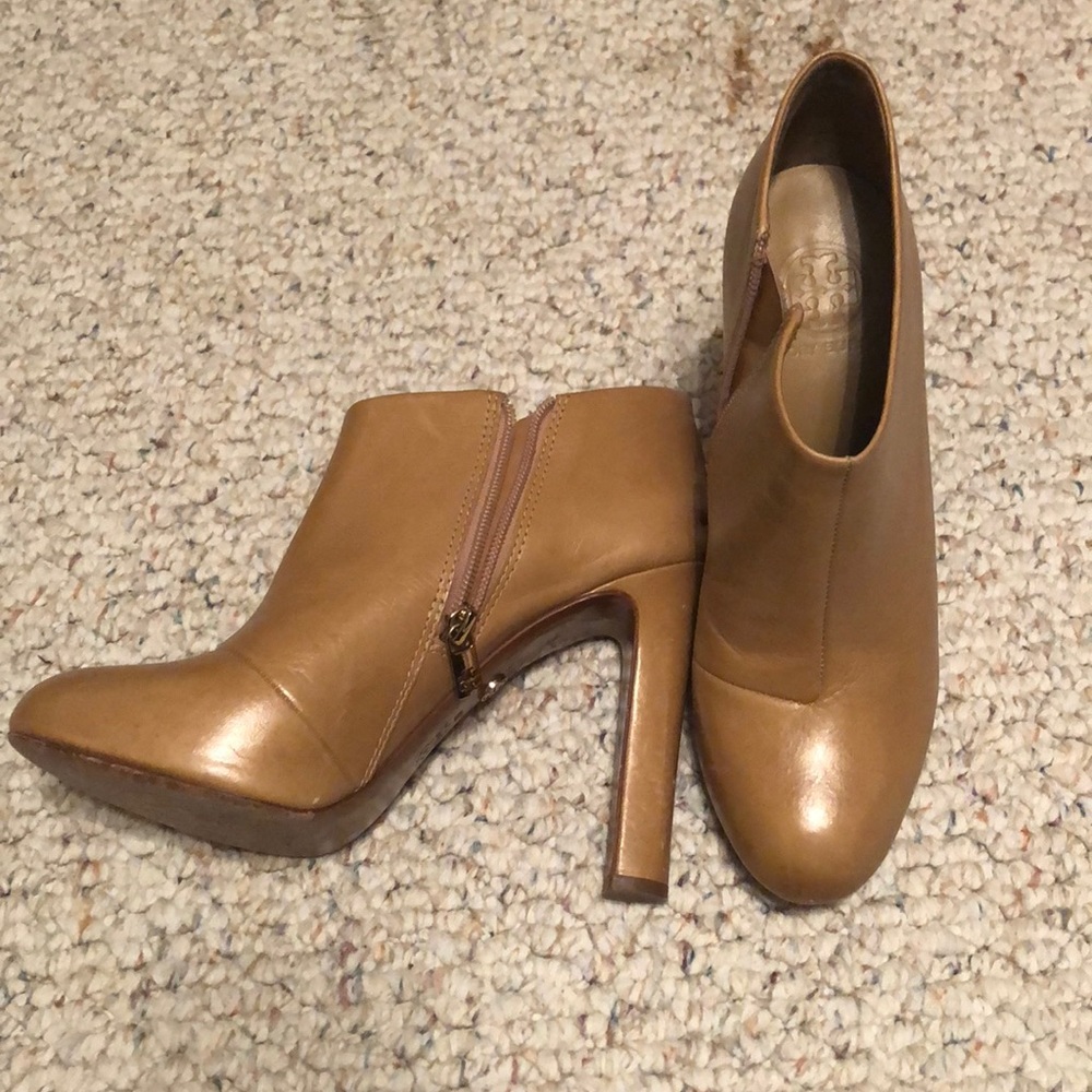 Tory Burch 8 heels